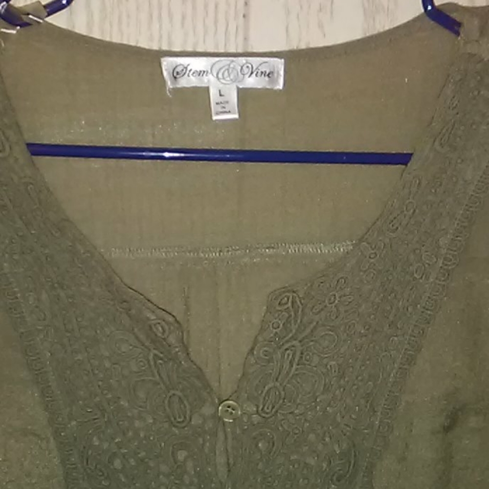 3/4 length sleeve top